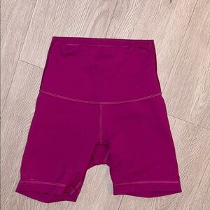 Lululemon wunder under Magenta High-Waisted Biker Shorts
